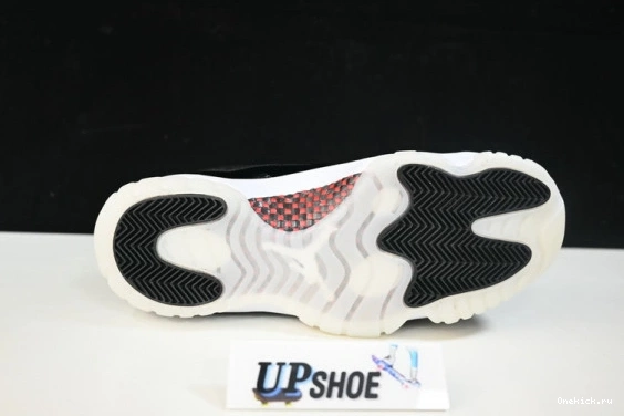 AIR AV2187 LOW JORDAN 11 615 AV2187-001 RETRO 001 SportInspired BLACK-WHITE 0608